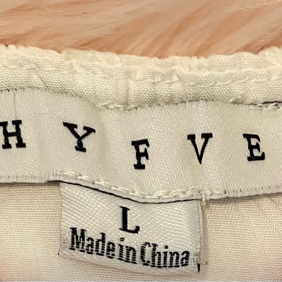 Red Dress, Size L, White Dress - Picture 3 of 5